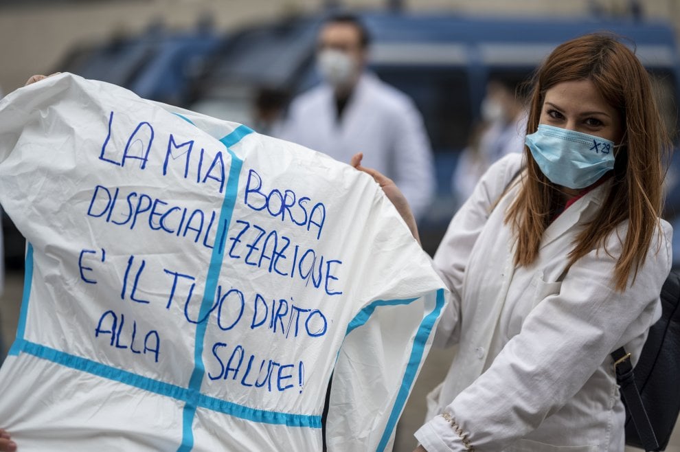 L’imbuto formativo e quella carenza cronica di giovani medici